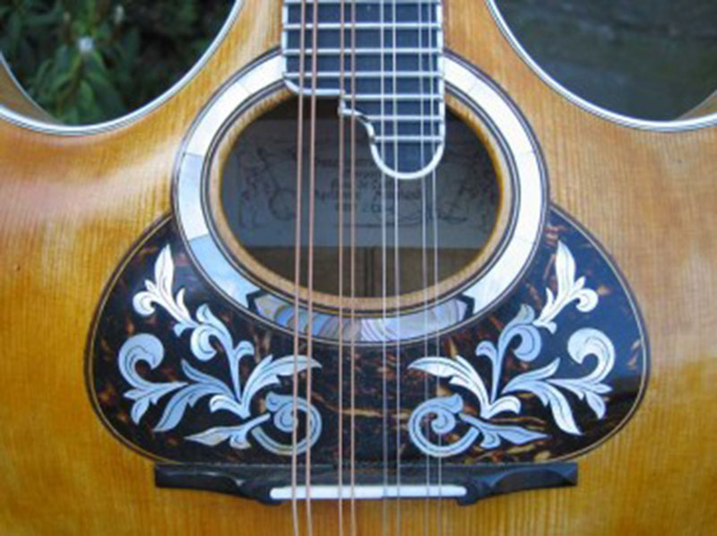 detail lyra-mandoline, foto Cees Baars